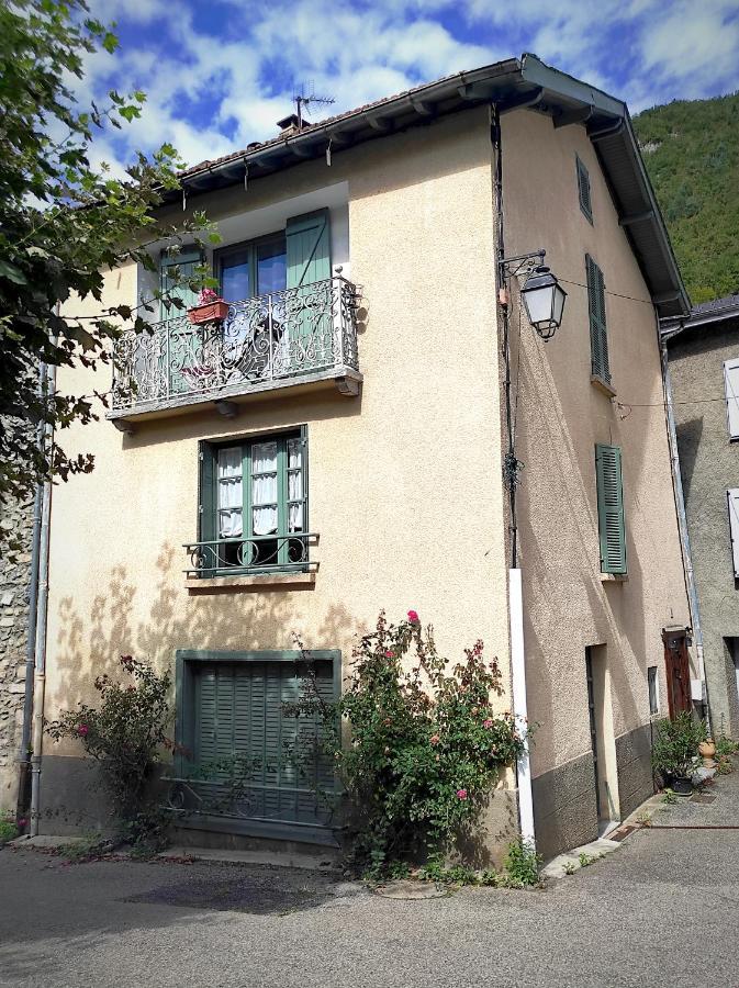 La Maison Des Vacances Auzat Dış mekan fotoğraf